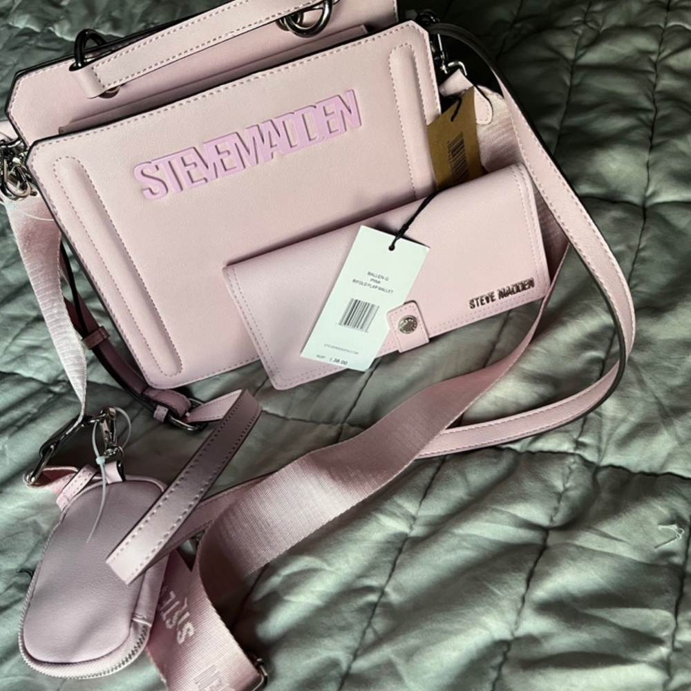 *SOLD* Steve Madden Light Pink Bevelyn Bag with Wallet
